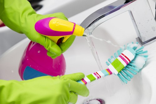 Reliable cleaner in Knightsbridge providing detailed home maintenance